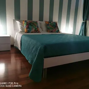 Dimora Oltremare , Bari Włochy